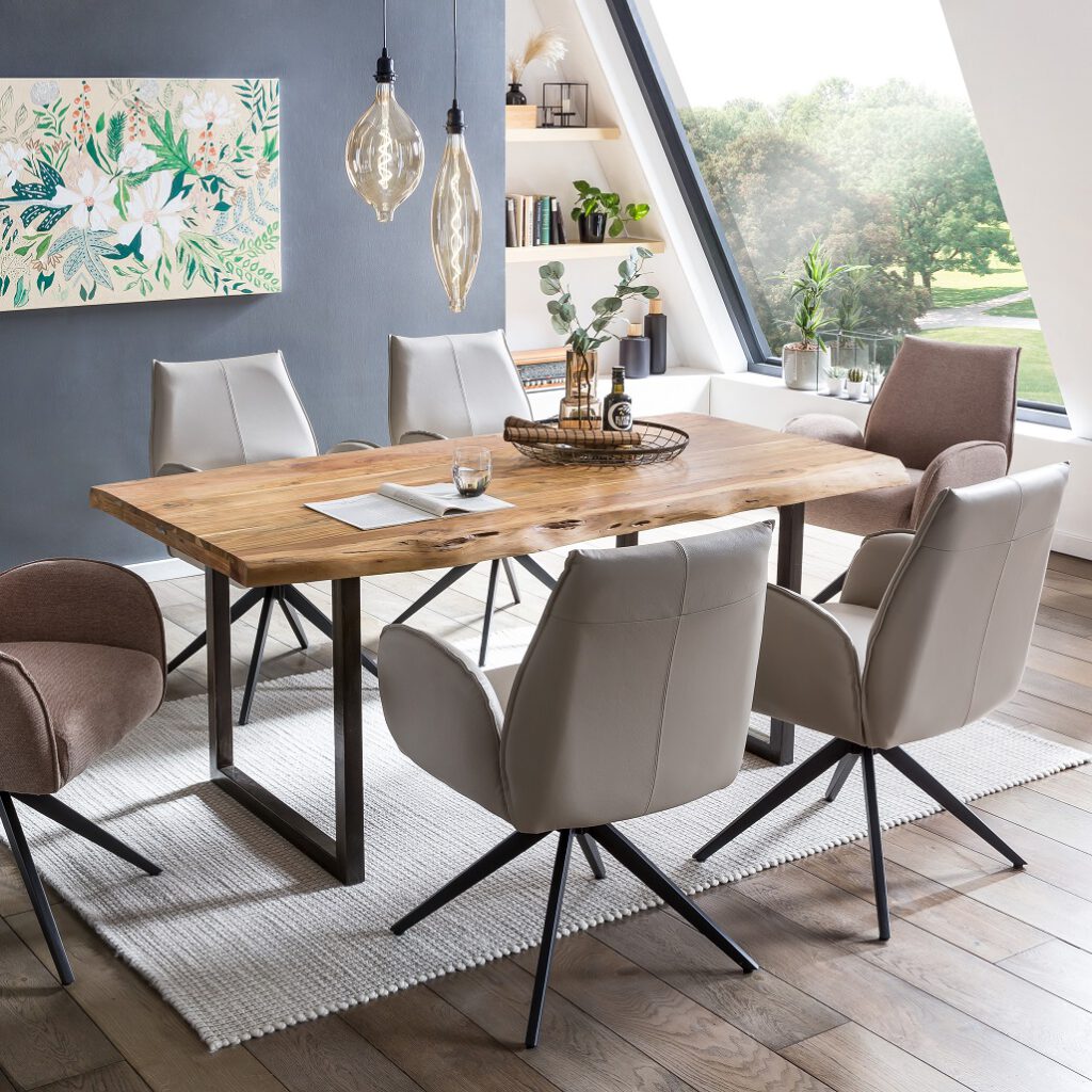 Massivholzmöbel von Wooden Home